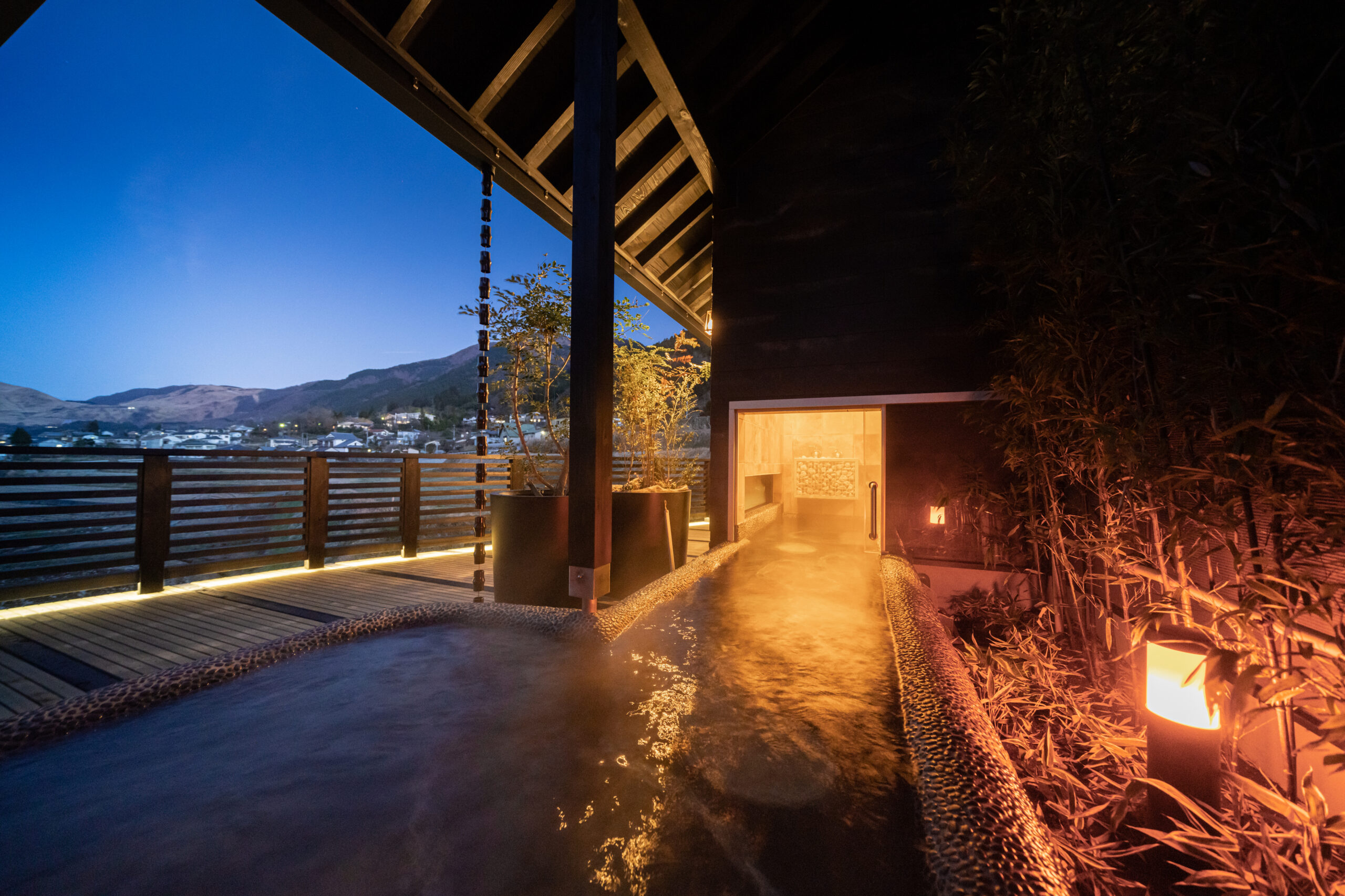 湯布院の蛍の風景